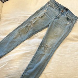 Abercrombie & Fitch Harper Ankle Light Wash Jeans Size 24